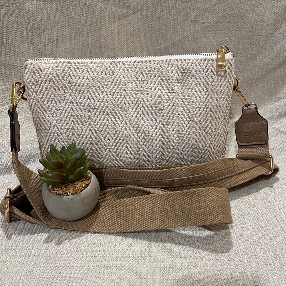 Diamond pattern Cream and Tan Jen & Co Crossbody Bag